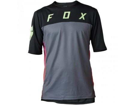 Camiseta técnica de manga corta Defend Cekt