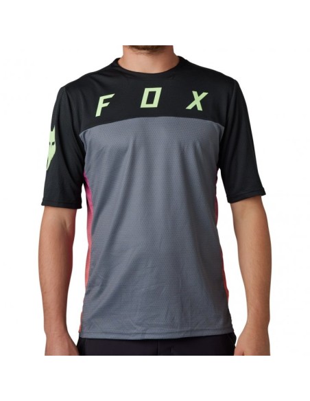 Camiseta técnica de manga corta Defend Cekt