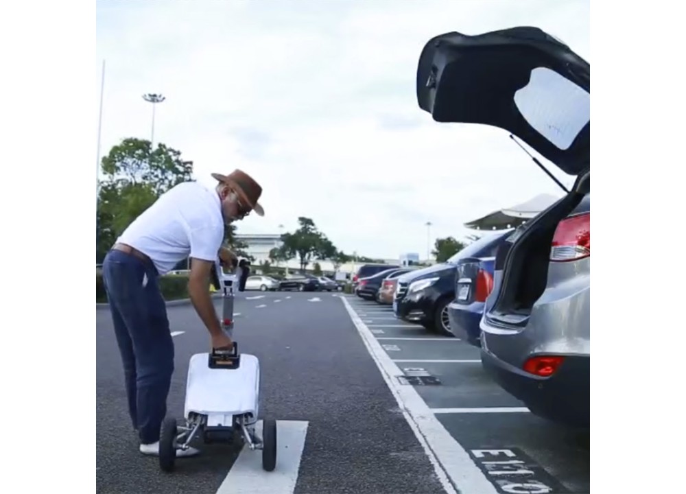 Scooter Esla de movilidad reducida