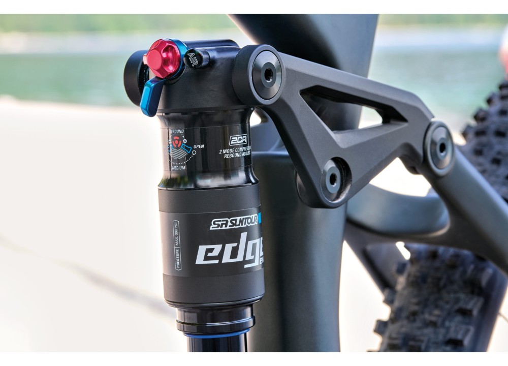 Bicicleta de montaña Tundra de suspensión total...