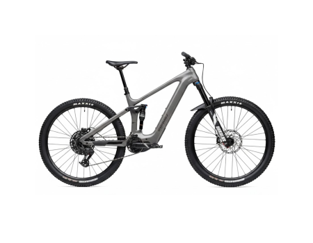 Bicicleta Steppenwolf Tundra 9.0 con motor Avinox