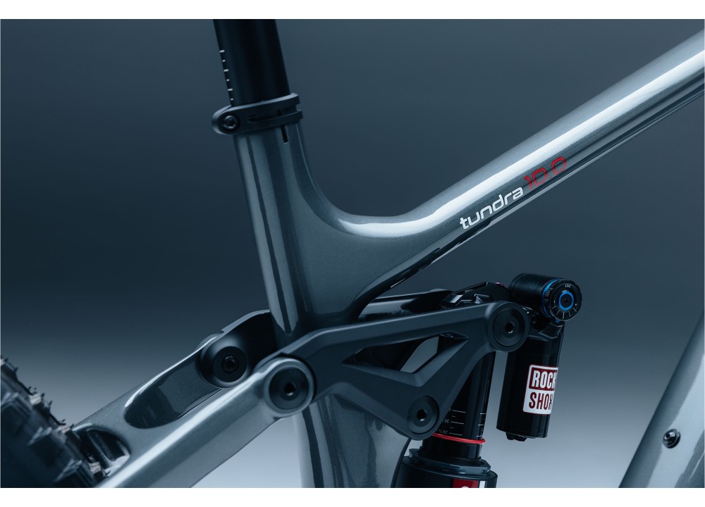 Bicicleta Steppenwolf Tundra 10.0 con motor...