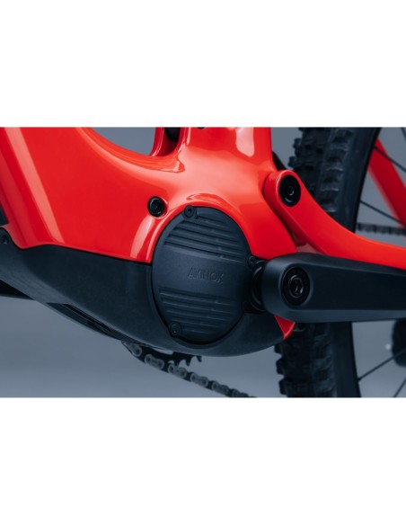 Bicicleta Steppenwolf Tundra 9.0 con motor Avinox Roja