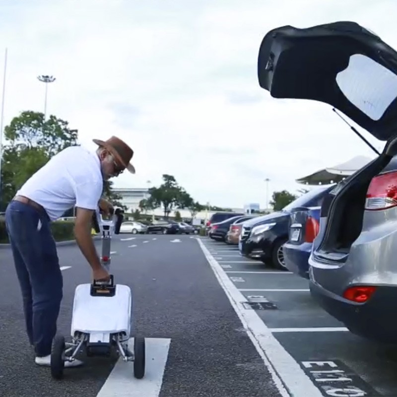 Scooter Esla de movilidad reducida