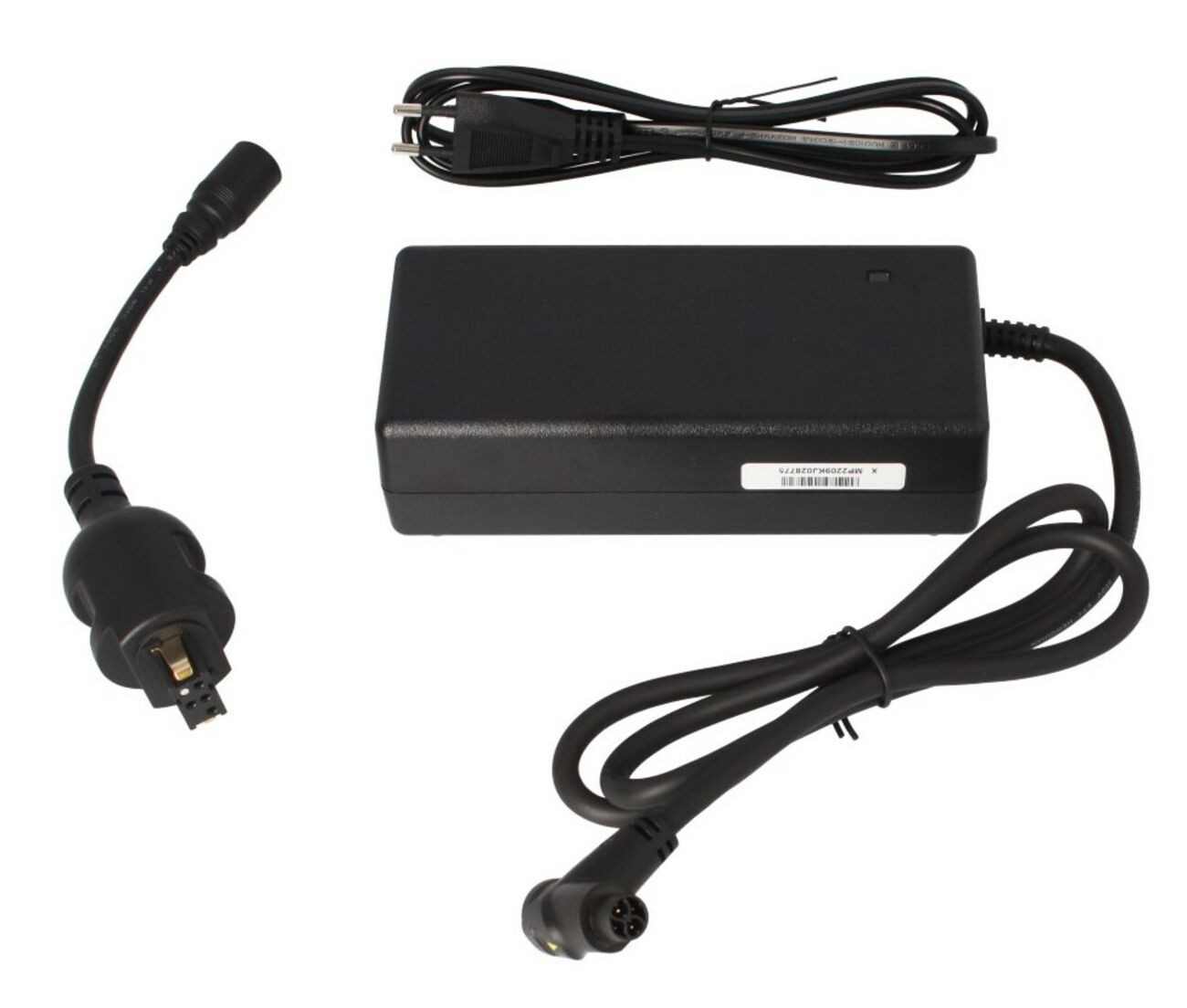 Cargador BH ATOM/CORE conector Curvo MOTOR BH 2A.