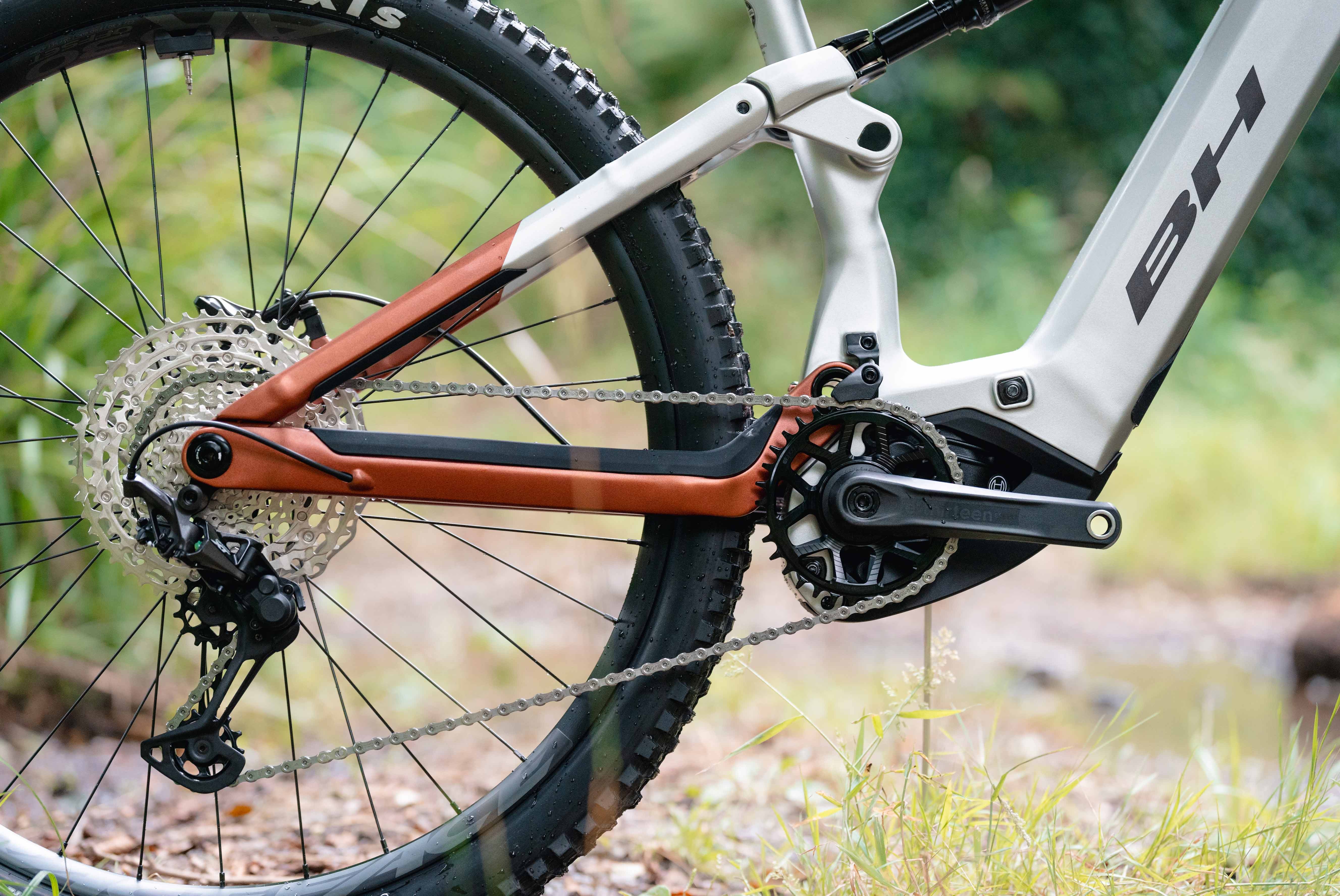 BH iLYNX+ NX Enduro 9.0 – Bicicleta Eléctrica E-Enduro con Motor Bosch Performance Line CX