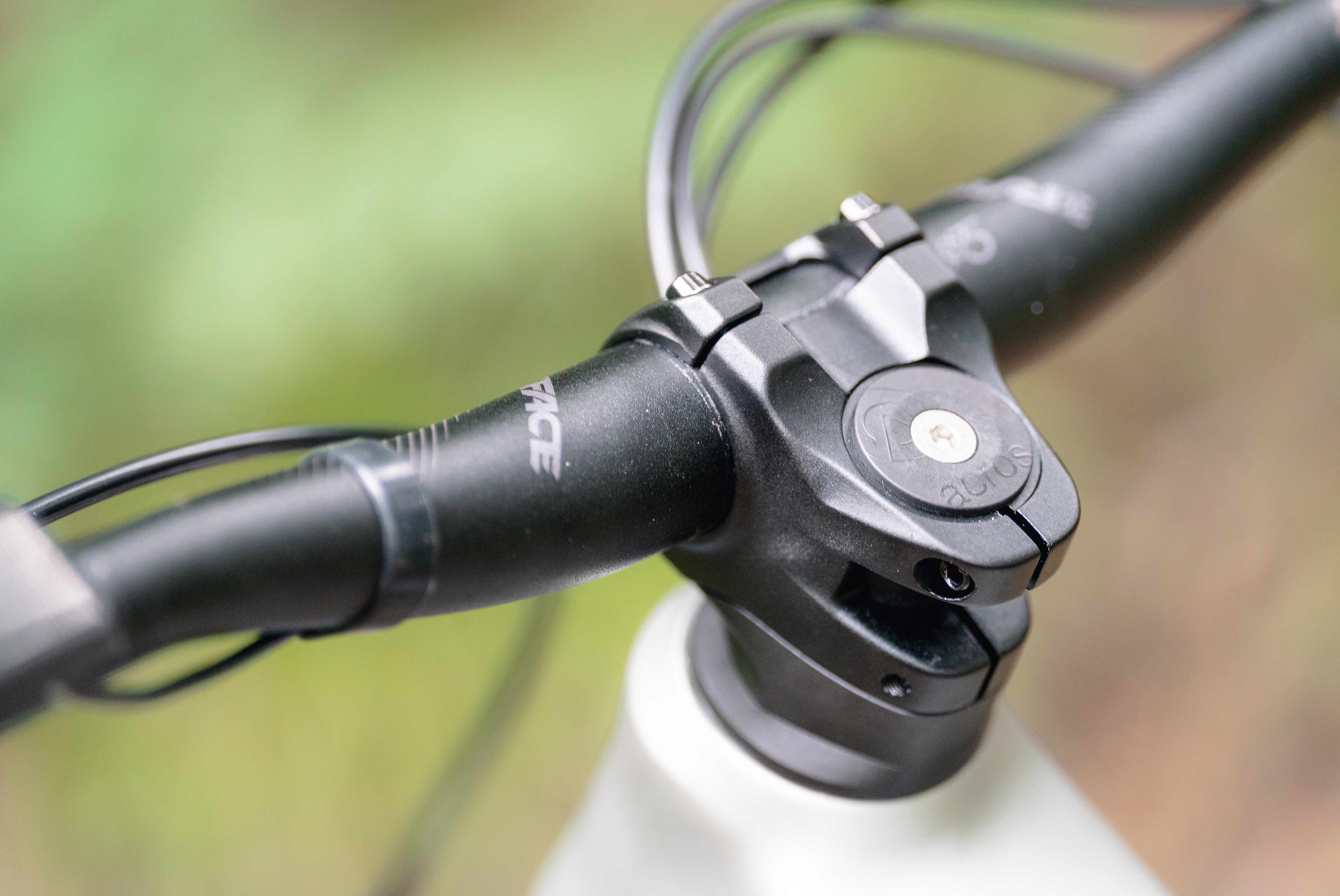 BH iLYNX+ NX Enduro 9.0 – Bicicleta Eléctrica E-Enduro con Motor Bosch Performance Line CX