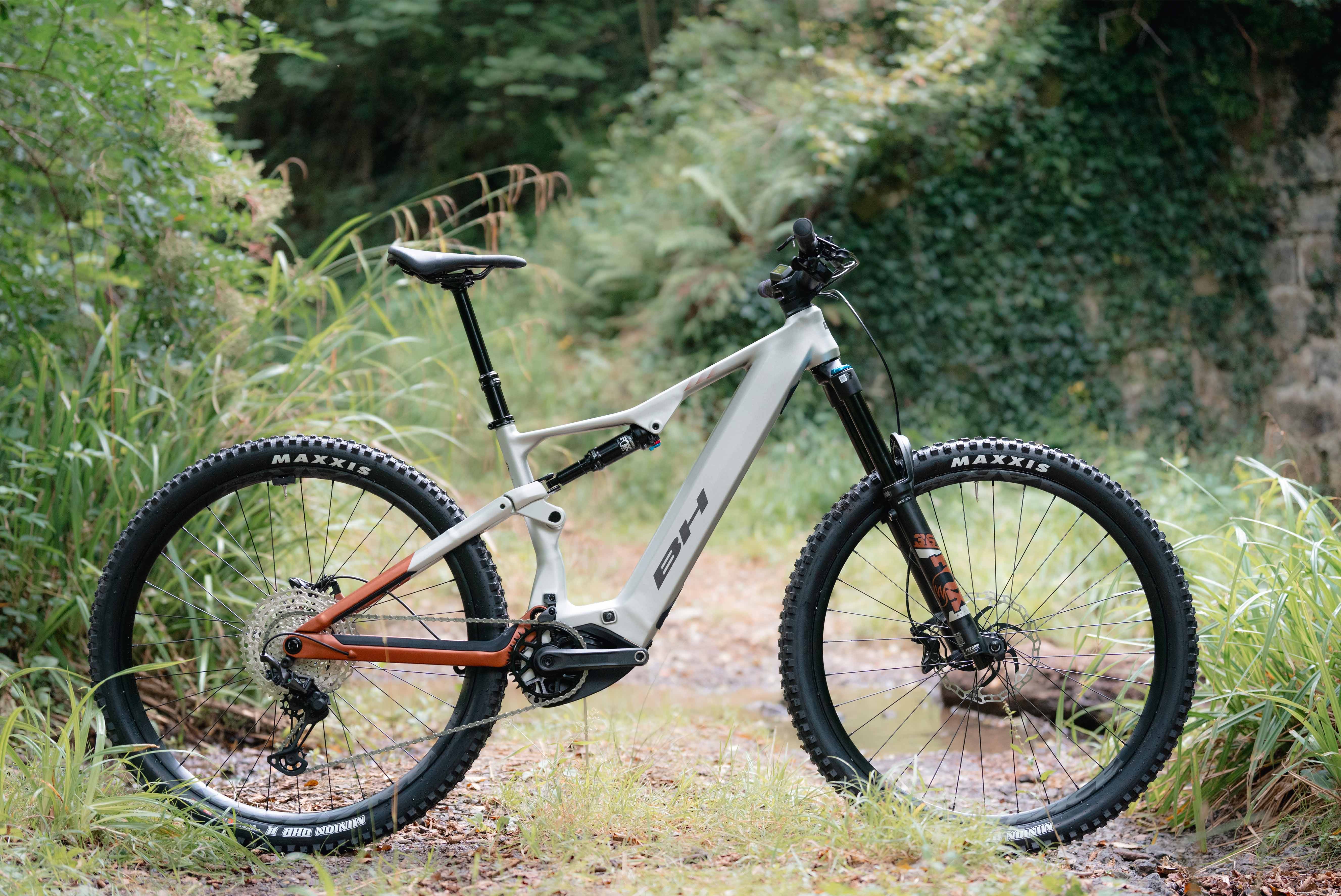 BH iLYNX+ NX Enduro 9.0 – Bicicleta Eléctrica E-Enduro con Motor Bosch Performance Line CX