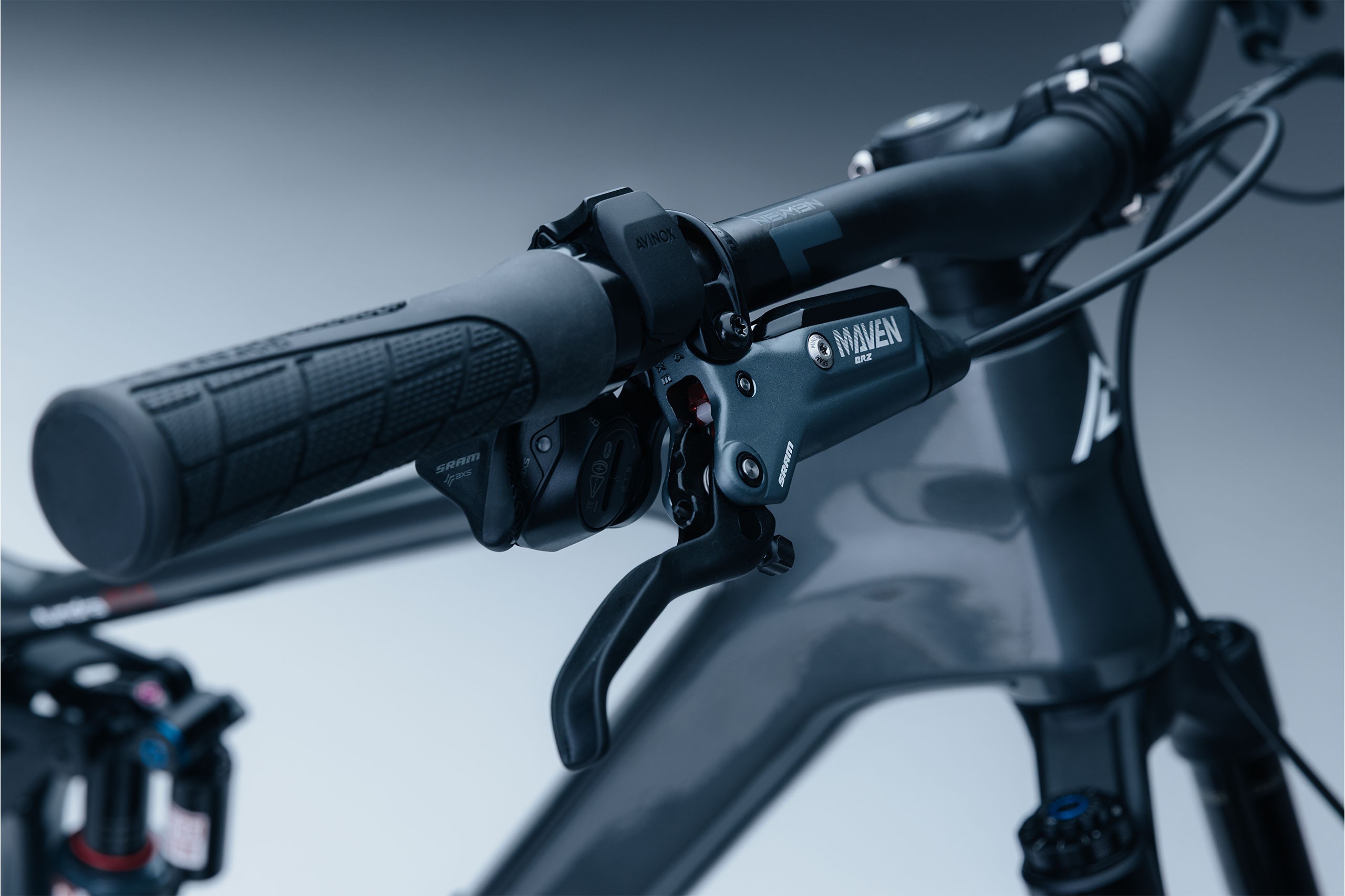 Bicicleta Steppenwolf Tundra 10.0 con motor Avinox M2S